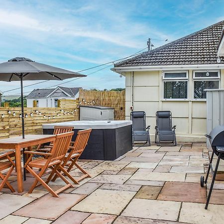 Highfield Bungalow Brynamman Luaran gambar